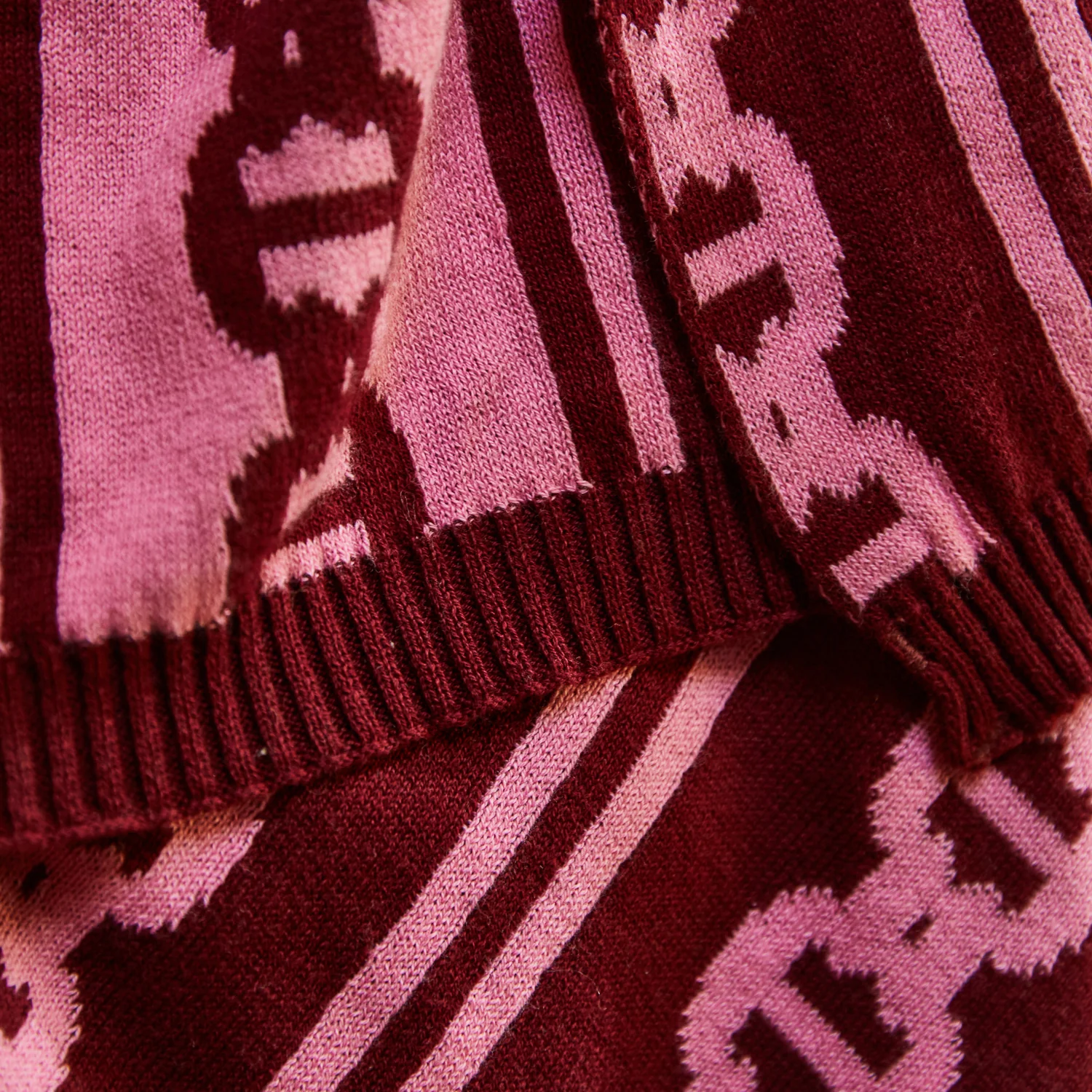 Acadia Jacquard Knit Blanket - Image 3
