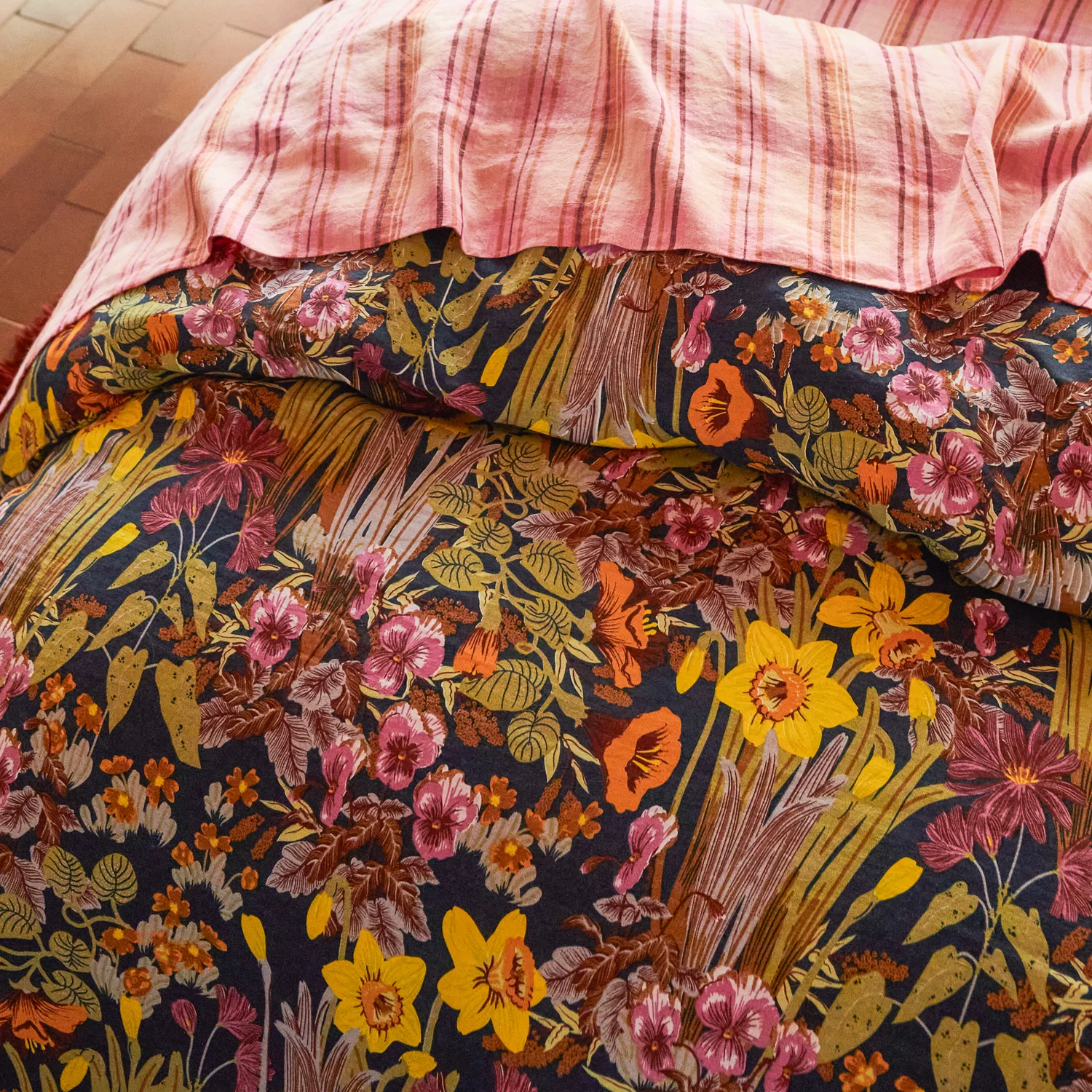 Babette Linen Quilt Cover - Ink - Image 7