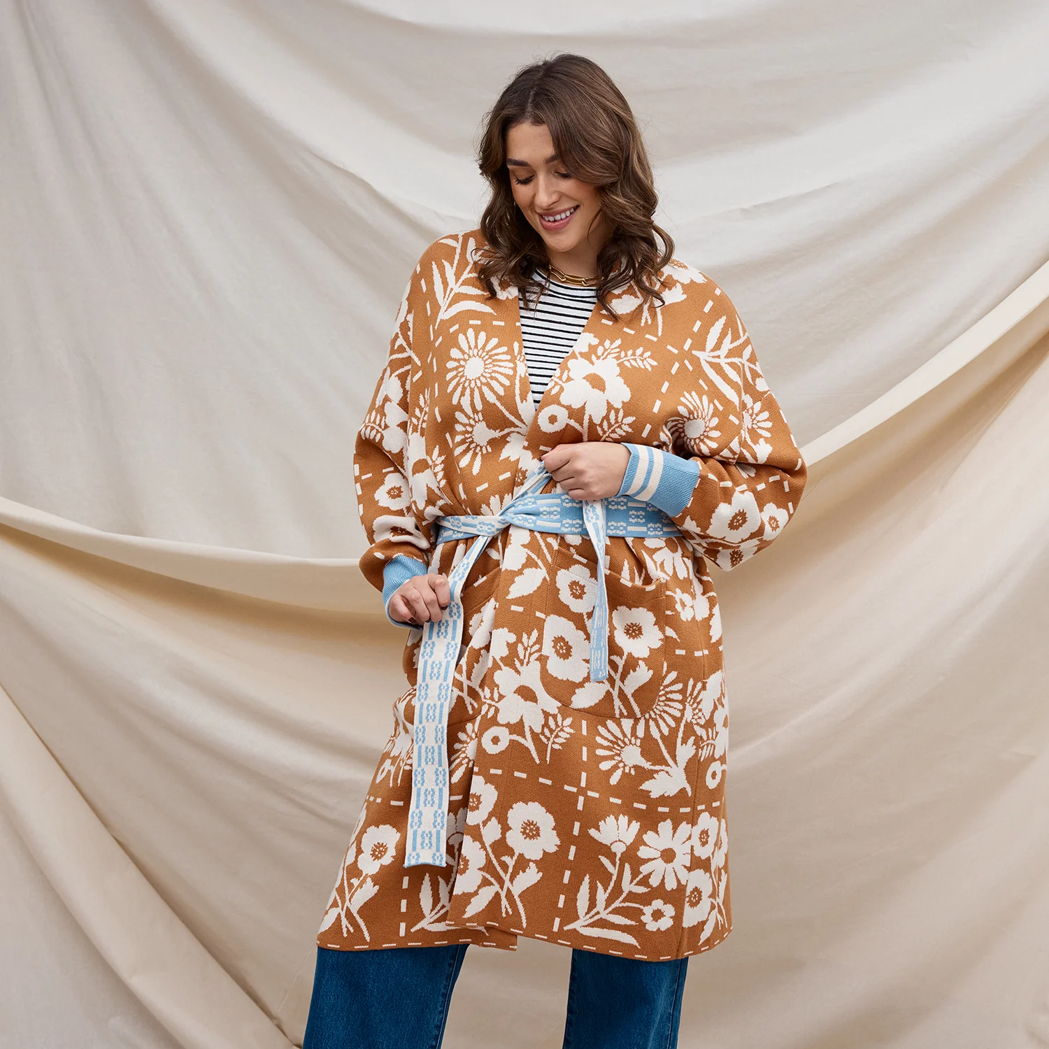 Charita Jacquard Robe - Image 4