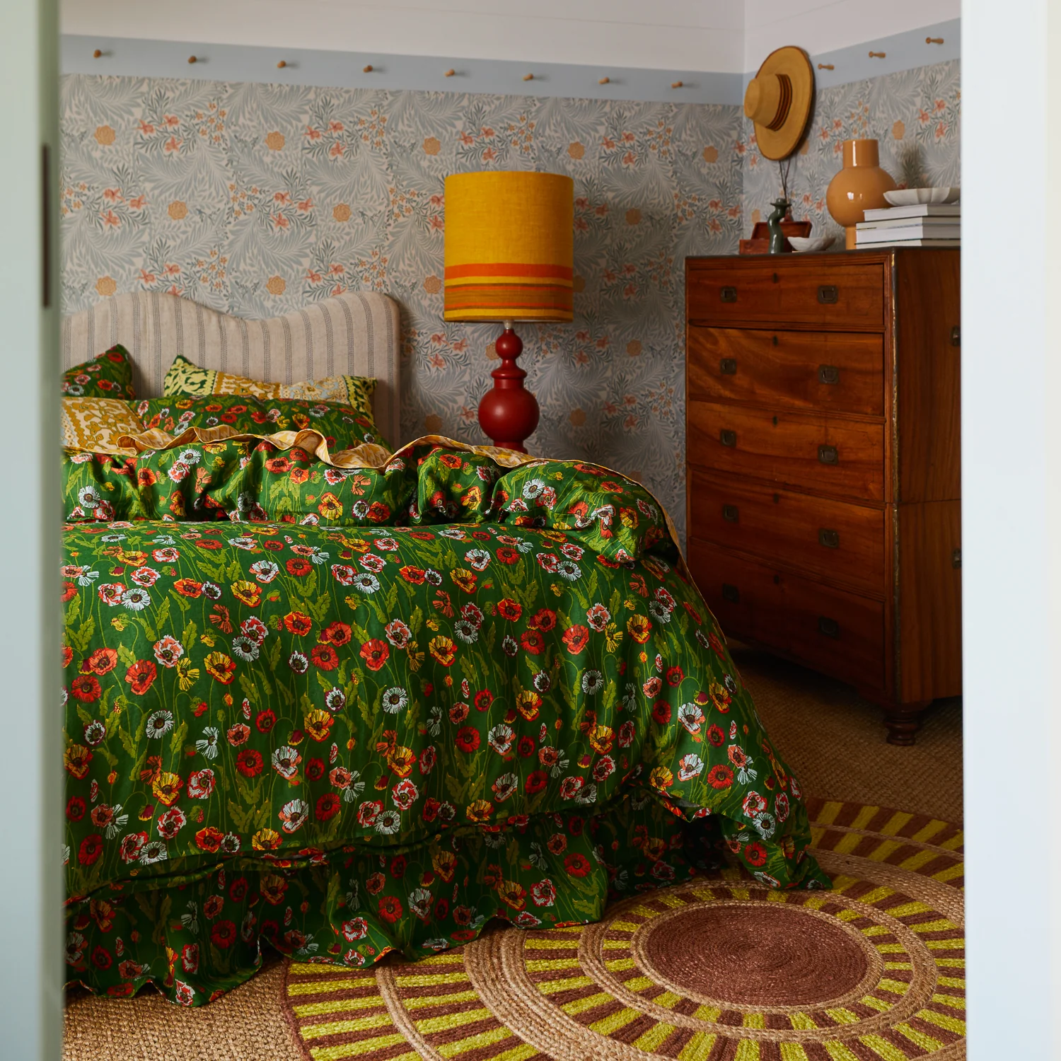 Delphine Linen Quilt Cover - Image 8