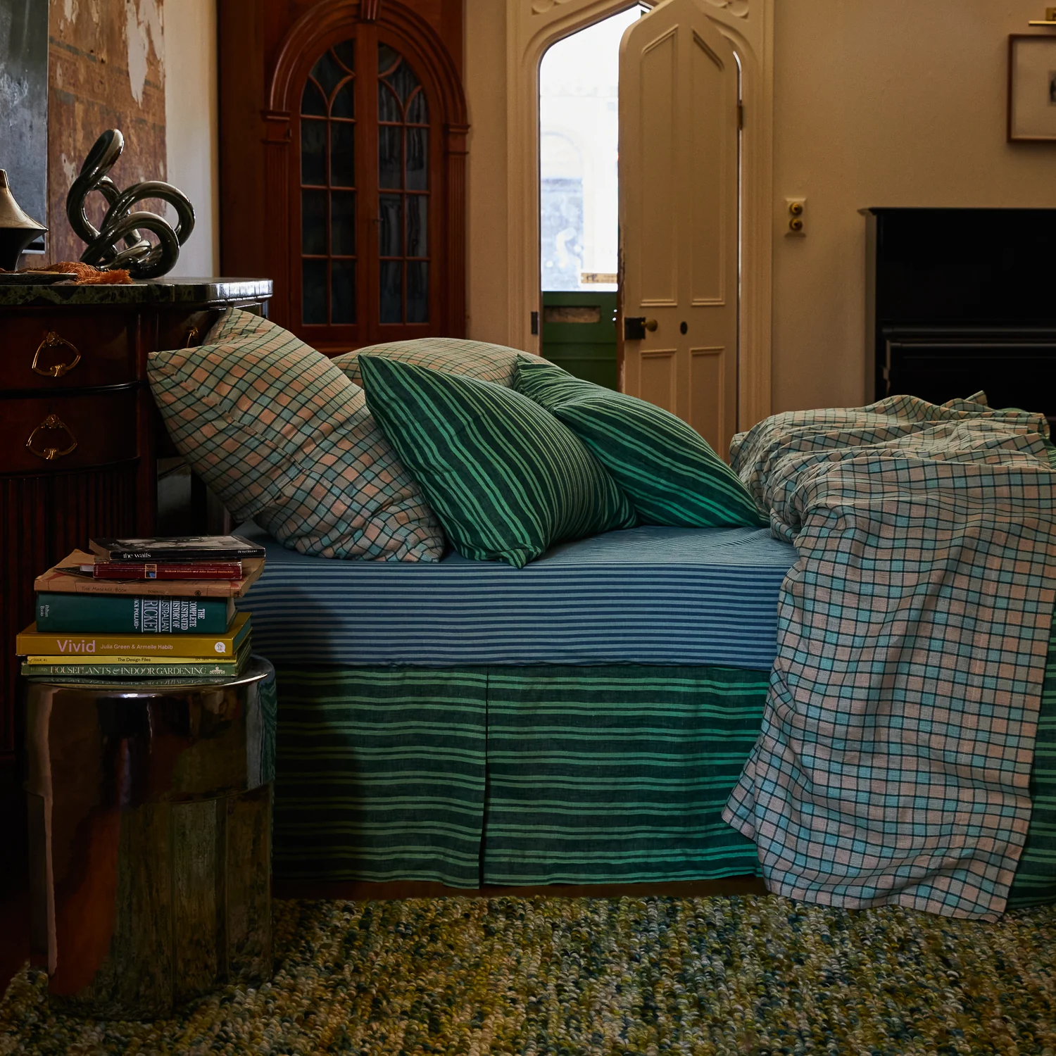 Marquis Linen Sheets - Jade - Image 10