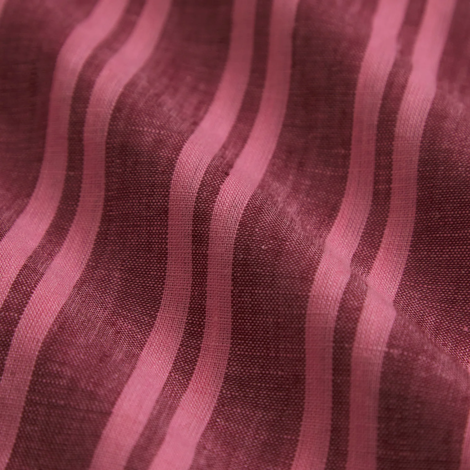 Nadine Linen Euro Pillowcase Set - Mahogany - Image 3