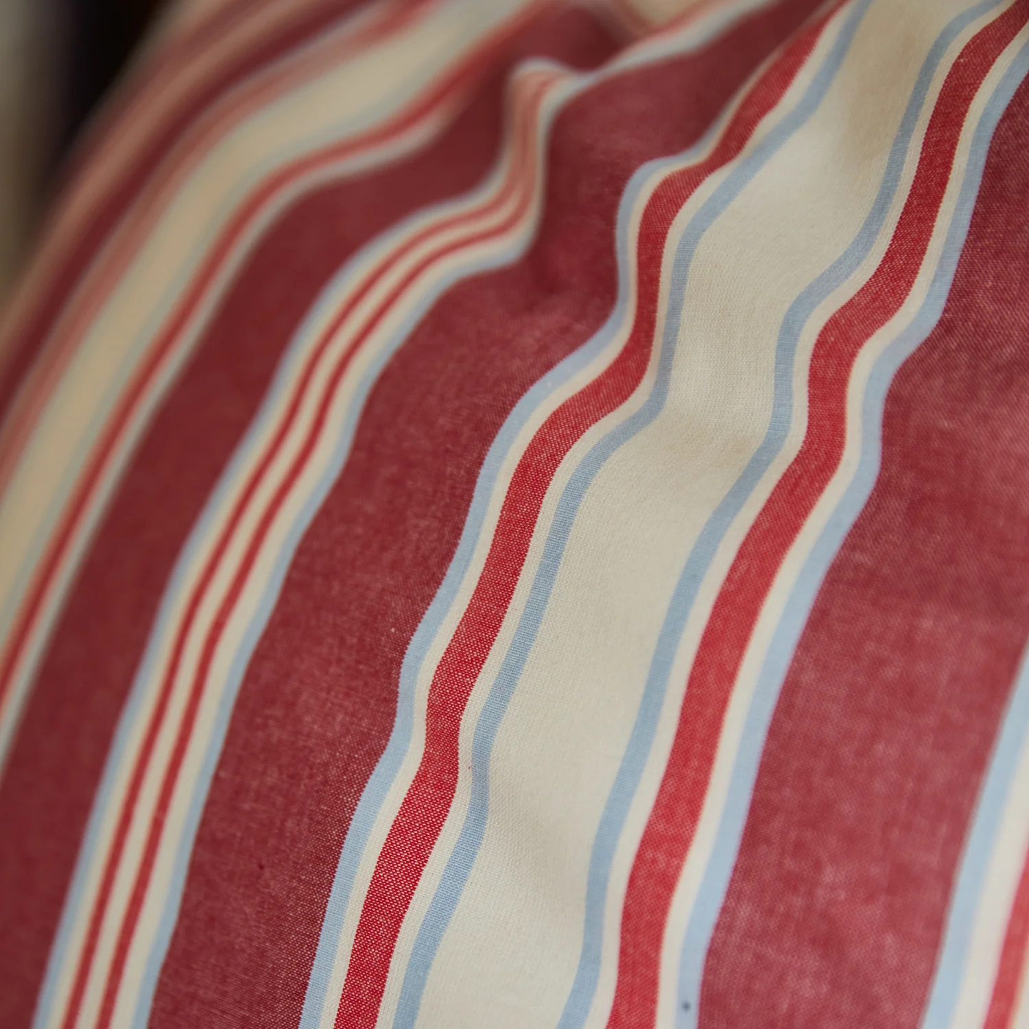 Selene Cotton Pillowcase Set - Crimson - Image 4