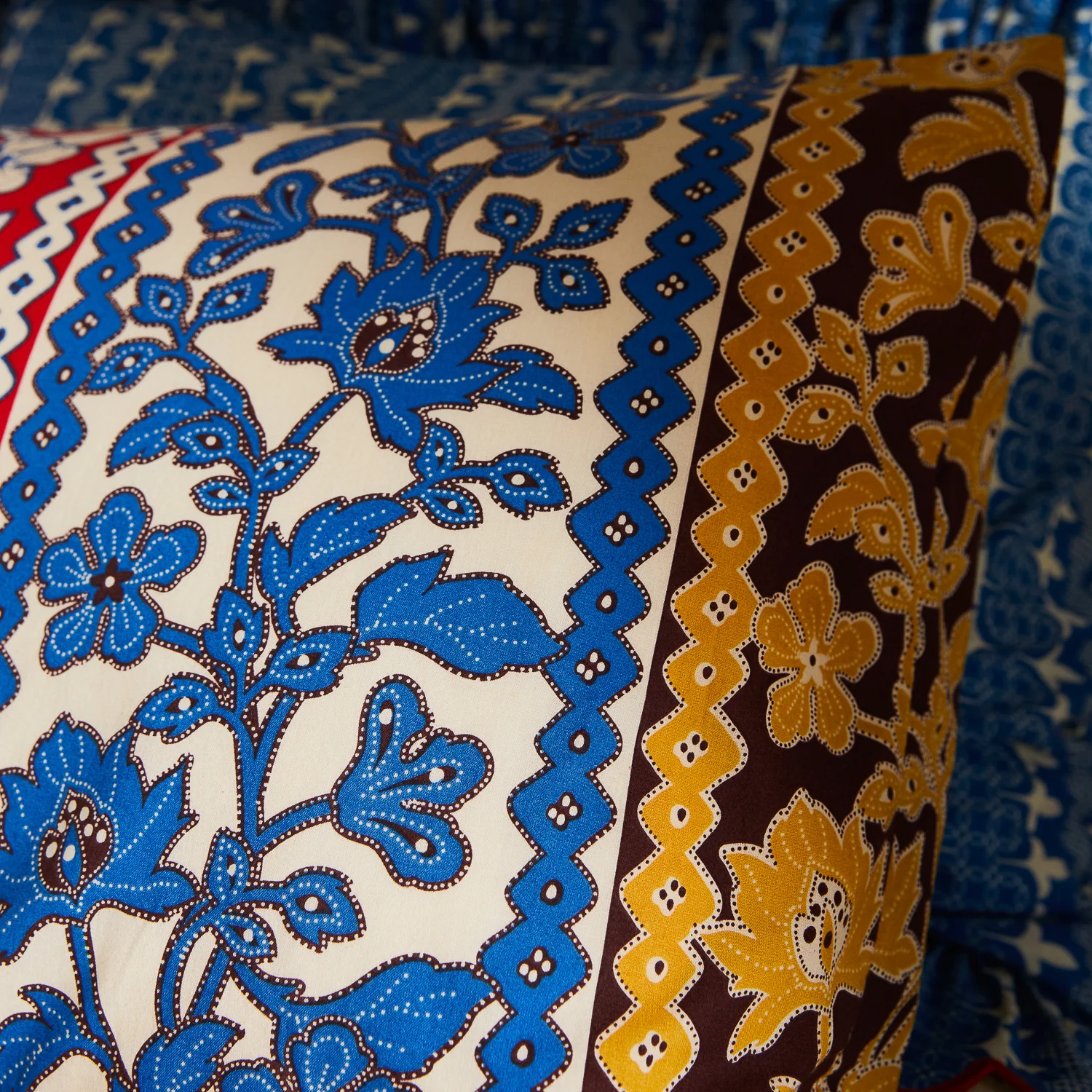Thea Cotton Pillowcase Set - Vermillion - Image 4